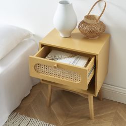 Table de chevet SIXTINE jaune safran et cannage rotin 40cm