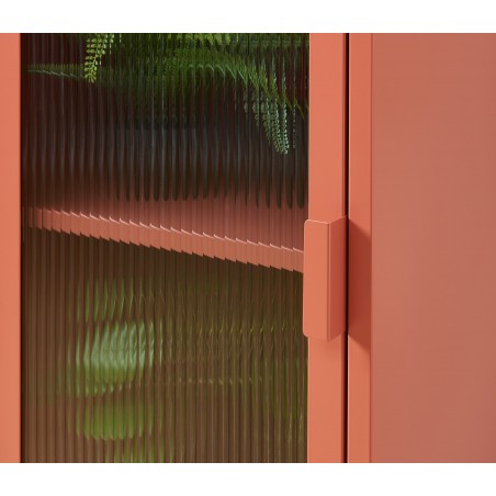 Vestiaire PANTONE terracotta porte en verre cannelé