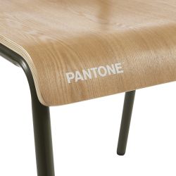 Lot de 2 chaises PANTONE vert olive et placage frêne pieds métal